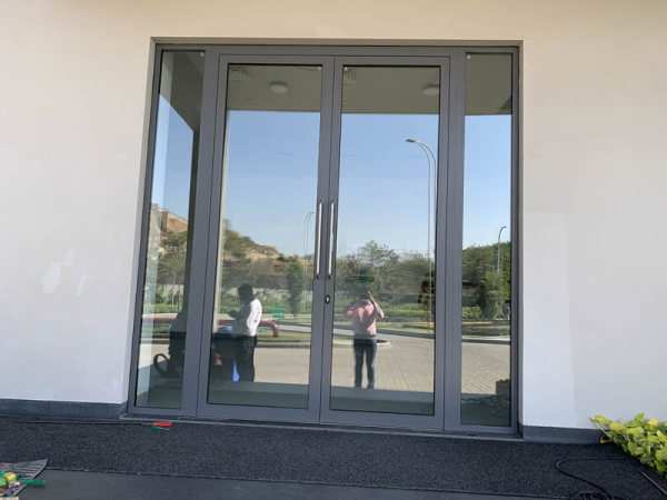 Alumunium doors & Partitions